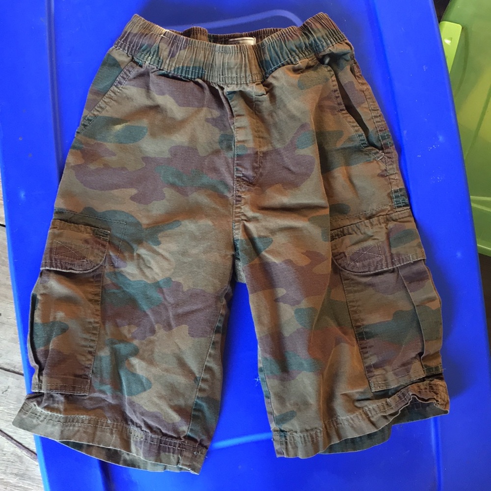 Boy’s Old Navy camouflage shorts